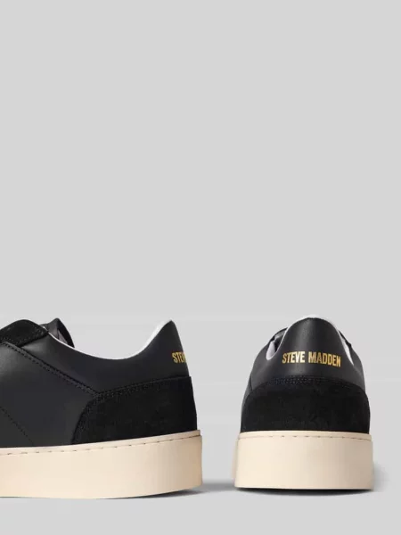 Sneakersy ze skóry z detalem z logo model ‘Lyonell’ Steve Madden czarne