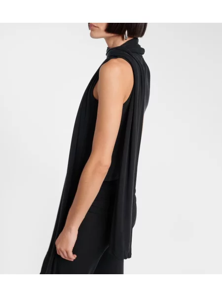 Top Aya Muse drapat negru
