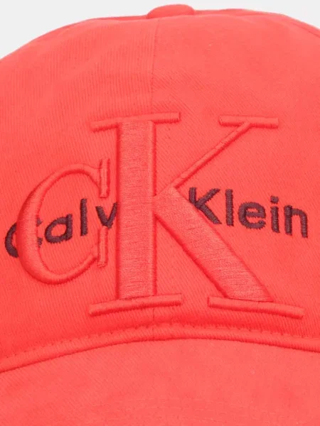 Calvin Klein bejzbolska kapa rdeča