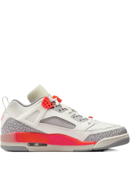 Sneakerși Jordan alb