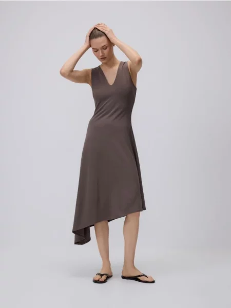 Reserved Rochie midi asimetrică bej