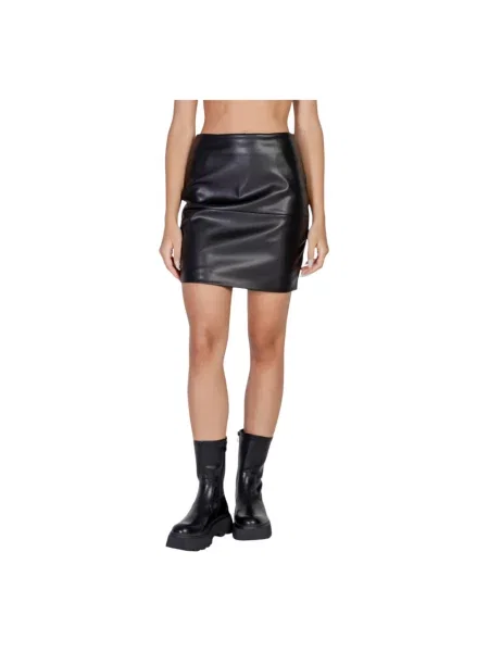 Mała mały spódnica mini Ichi skórzana czarna