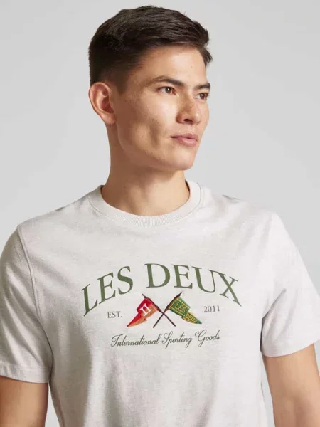 T-shirt z wyhaftowanym logo model ‘Ivy’ Les Deux