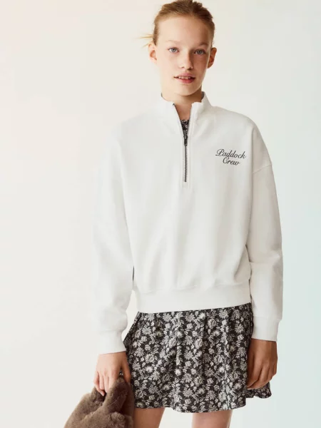 Bluza z haftem i nadrukiem złamana biel Dzieci lata MANGO KIDS