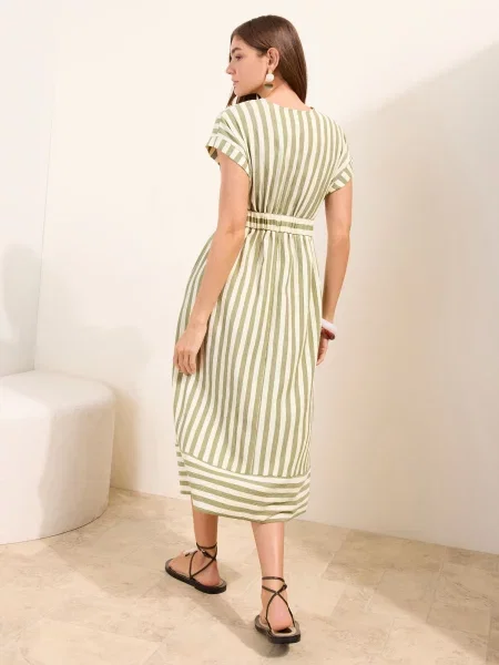 Friends Like These Rochie crem / deschis verde