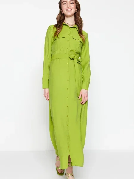Cu centură rochie tip cămașă Trendyol verde
