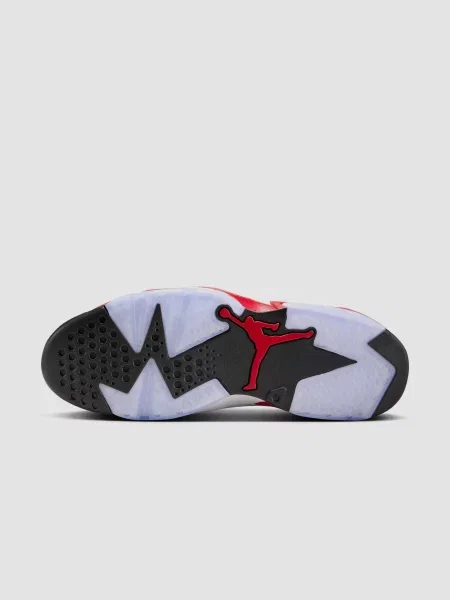 Кожаные кроссовки Jordan белые