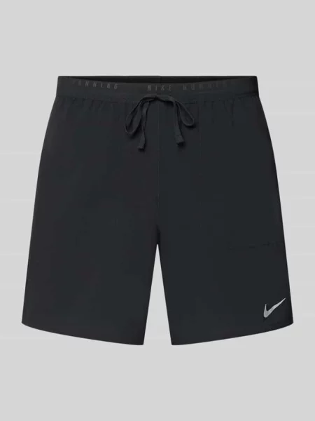Szorty sportowe o kroju regular fit z technologia dri-fit model STRIDE' Nike Training czarne