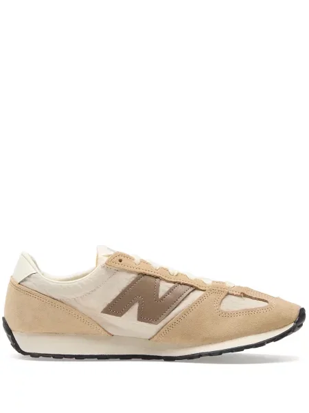 Велурени маратонки New Balance 530 с висока талия с принт сиво
