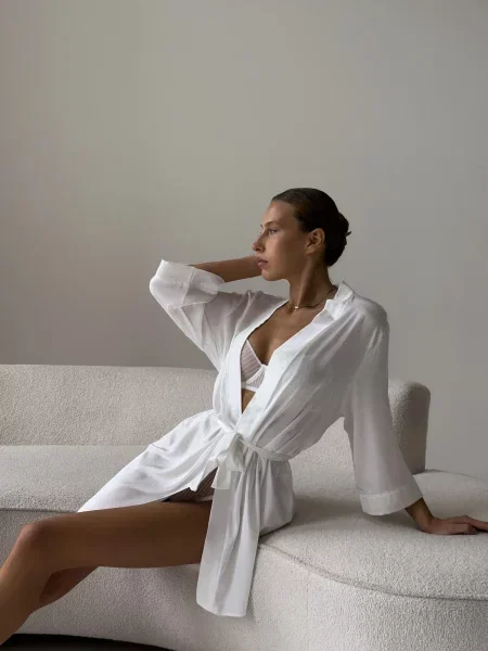 Халат Uaclothes на запах белый