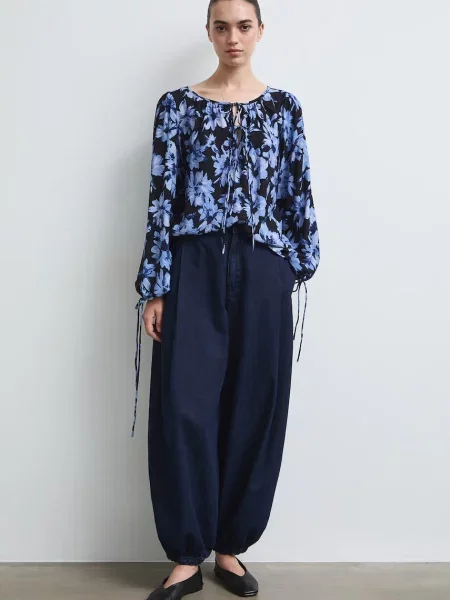 Medicine bluza z viskozo modra