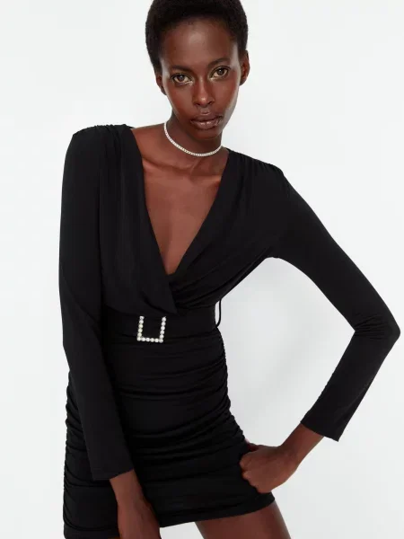 Плетена рокля Trendyol черно