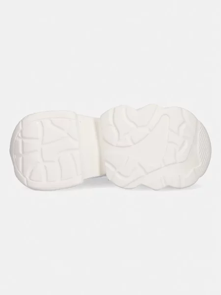 Goe кросівки