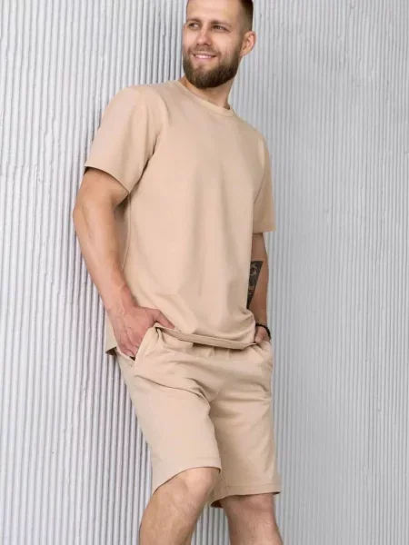 Комплект: футболка и шорты бежева