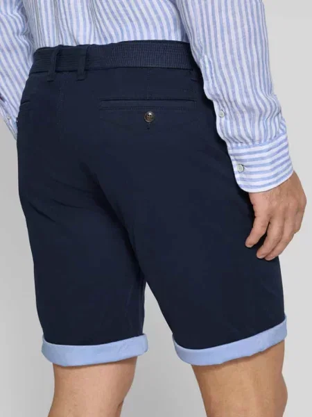 Szorty o kroju slim fit z Mcneal granatowe