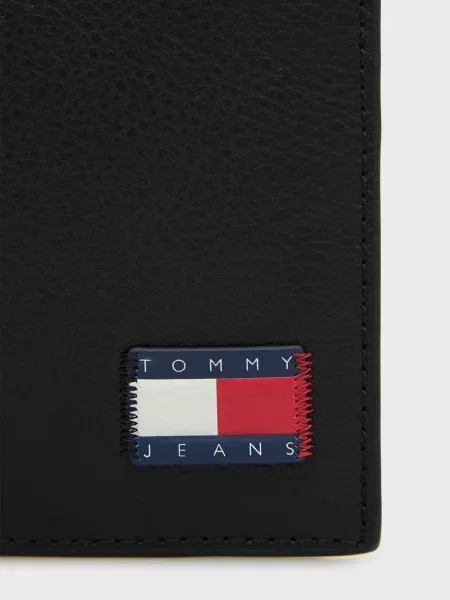 Шкіряний гаманець Tommy Jeans чорний
