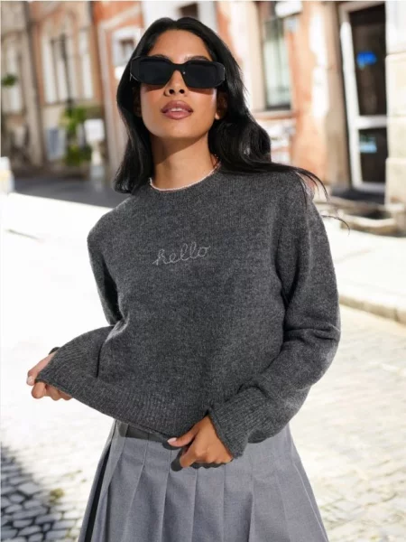 Светр з блискучим написом темно-сірий сірий