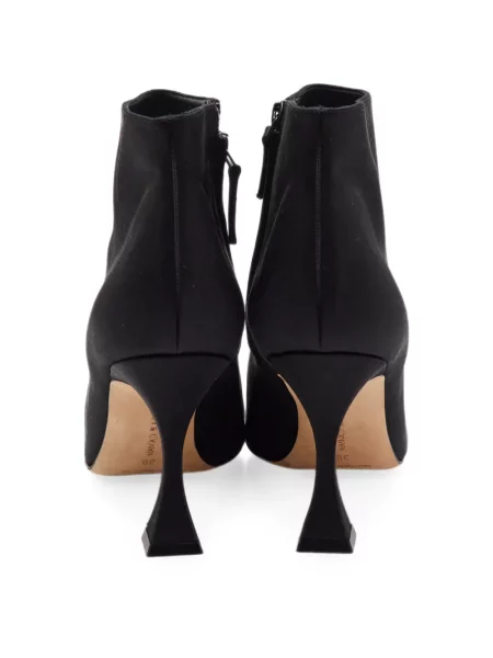 Cizme scurte Manolo Blahnik negru