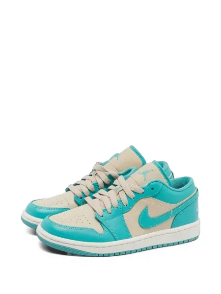 Tenisky Nike Air Jordan s tropickým vzorem modré