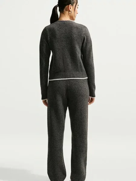 Nike Sportswear кардиган з додаванням вовни Chill Knit