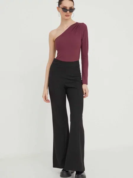 Bodi Abercrombie & Fitch vijolična