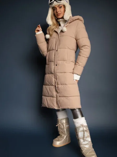 Geaca lungă cu glugă și capse Tisima de matlasată bej
