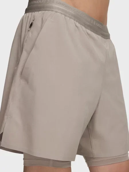 Короткі шорти Under Armour бежеві