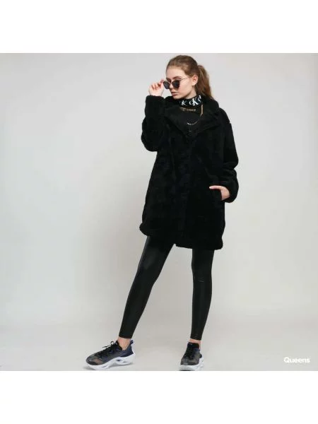 Kurtka Urban Classics Ladies Oversized Sherpa Coat Black XS czarna