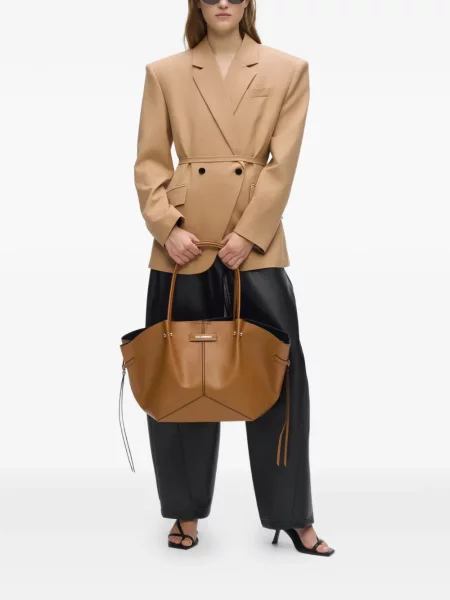 Top Karl Lagerfeld maro