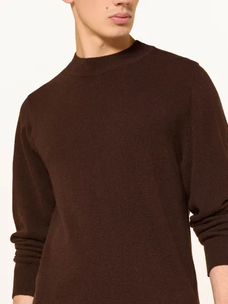 I'm Brian Svetr tmavě hnědá