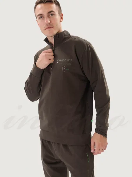 Мужской джемпер чорний