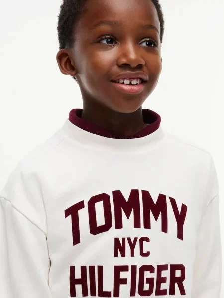 Суитчър Tommy Hilfiger бяло