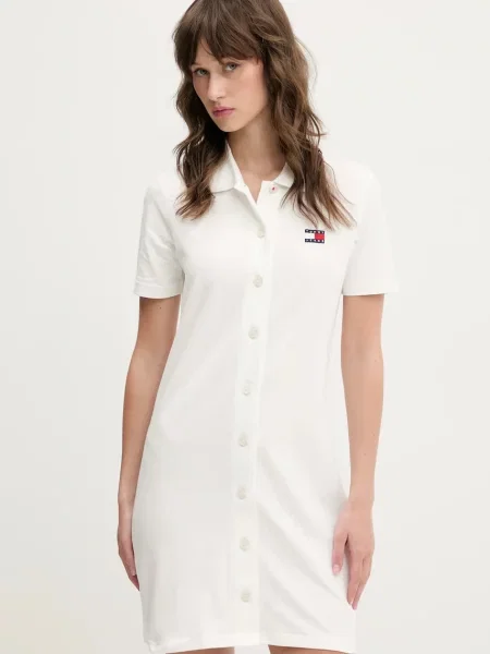 Рокля Tommy Jeans къса със стандартна кройка бяло