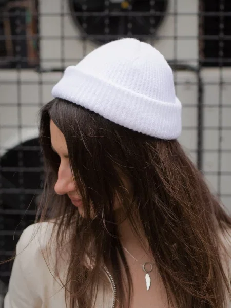 Without Шапка білий