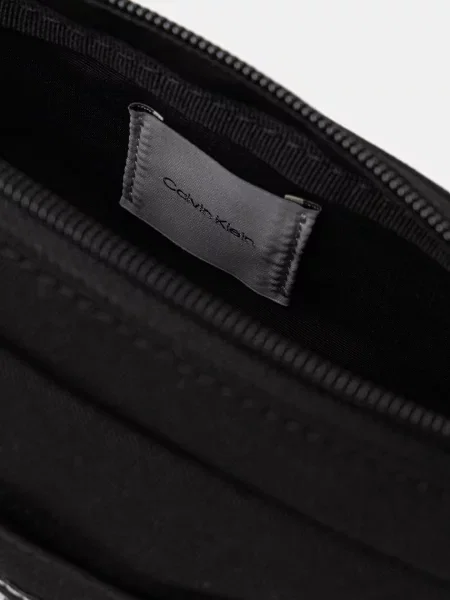 Calvin Klein Válltáska / fehér fekete