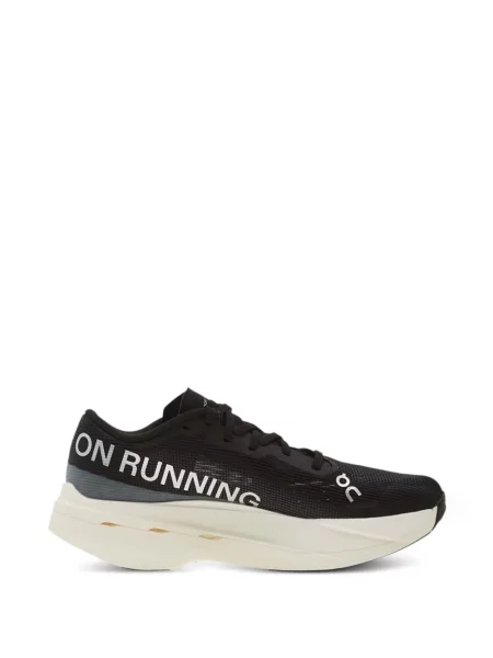 Sneaker On fekete