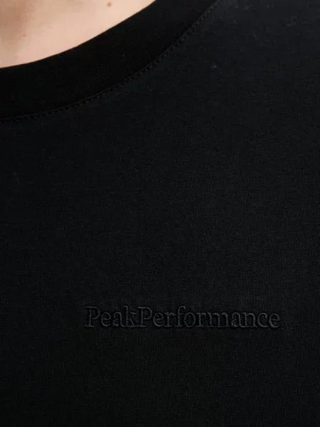 Футболка Peak Performance с автографом