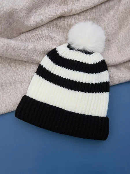 Sinsay Čepice beanie černá