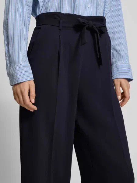 Spodnie materiałowe w kroju regular fit z Windsor granatowe