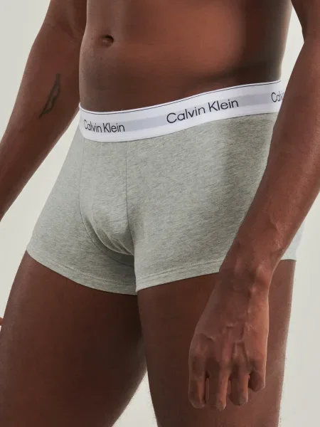 Chiloți Calvin Klein cu talie joasă negru