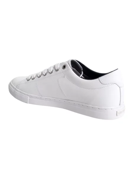 Sneakersy ze skóry z detalem z logo model ‘ESSENTIAL’ Tommy Hilfiger białe
