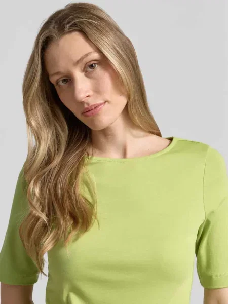 T-shirt z dekoltem typu łódka Christian Berg Woman zielona