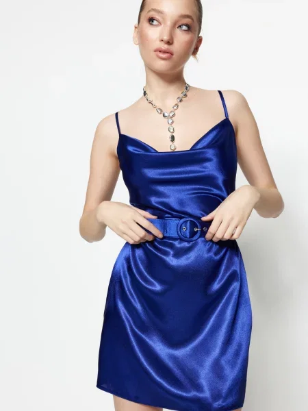 Satenska elegantna večerna obleka Trendyol modra