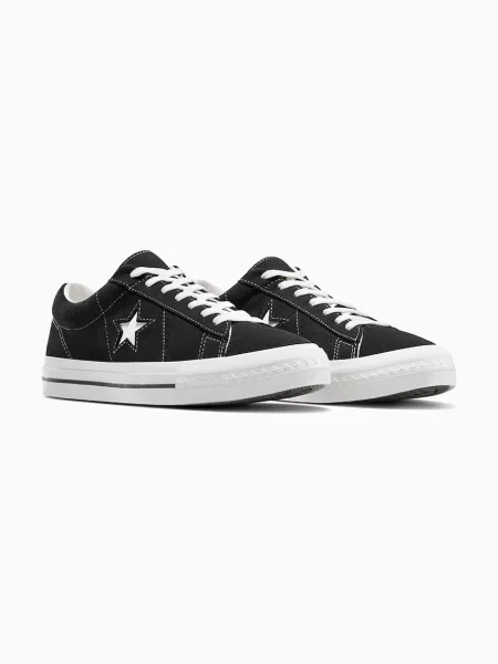 Superge iz semiša Converse One Star 95 črna