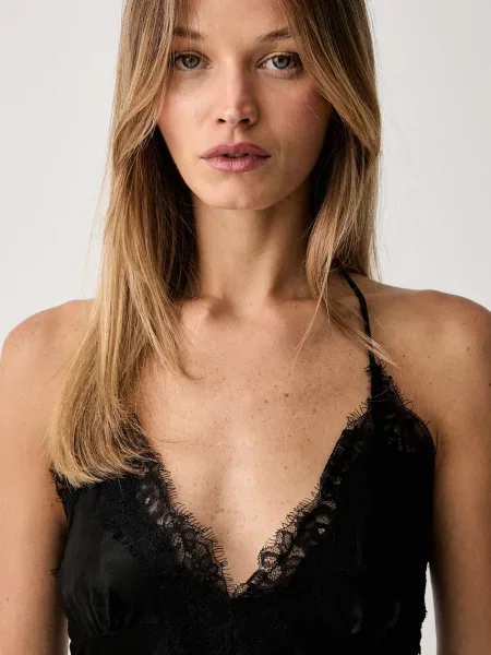 Блузка Bardot