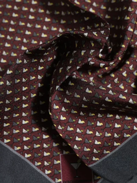 Fular Dolce & Gabbana de mătase cu imagine maro