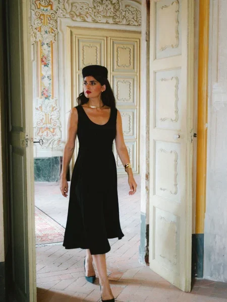 Rochie midi Stylove fără mâneci evazată negru