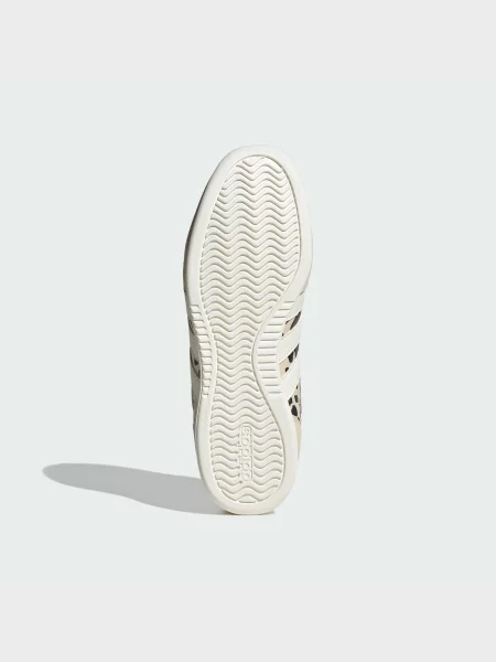 Повседневные кроссовки Adidas бежевые