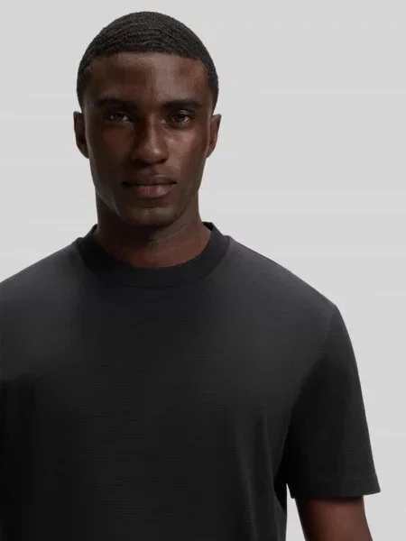 T-shirt o kroju regular fit z czystej bawełny model ‘THOMPSON Boss czarna