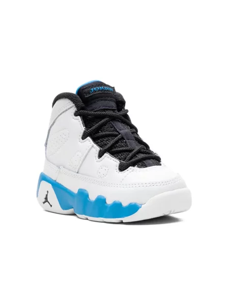Sneakersy dziecięce Jordan białe
